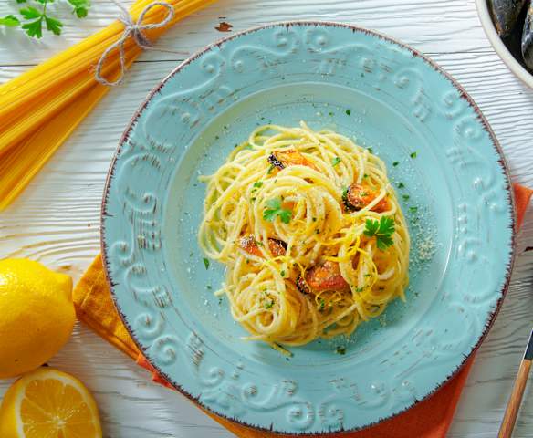 Spaghetti cozze e limone