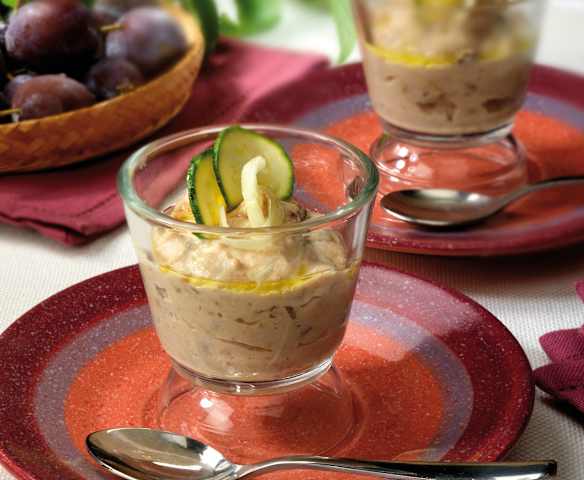 Bicchierini di semolino alla prugna e cipolla