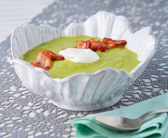 Sopa de chícharo y tocino