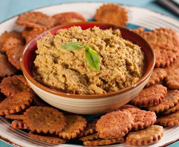 Salatini alla curcuma e salsa al tonno