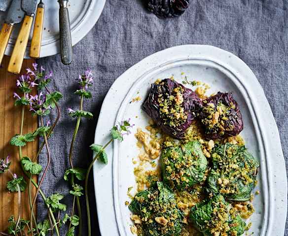 Embrulhos de acelga com fiambre e arroz