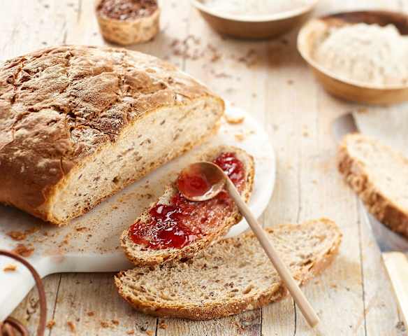 Pain au kamut et aux graines de lin