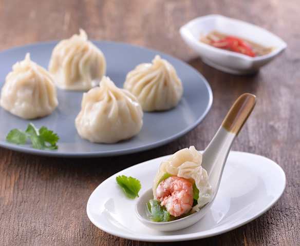 Pierożki na parze z wieprzowiną i krewetkami