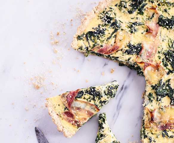 Quiche de espinafres e bacon