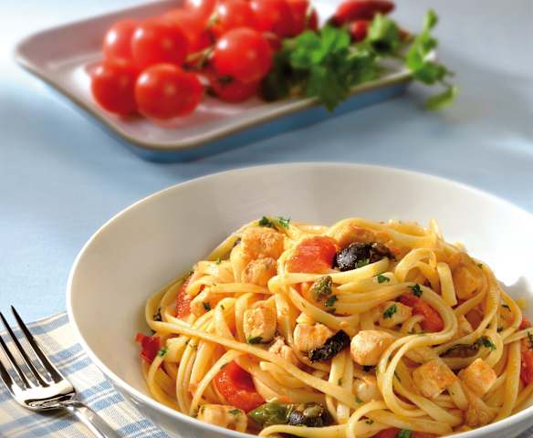 Tagliolini con pesce spada alla mediterranea