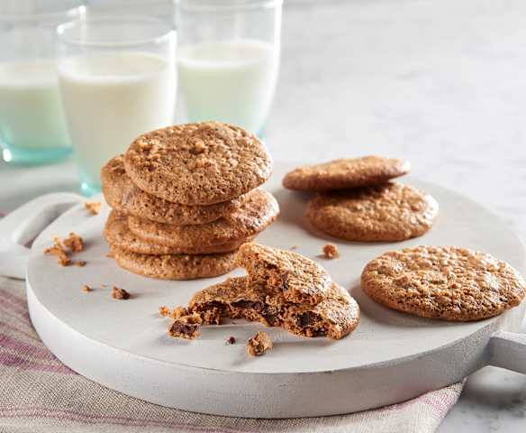 Biscuiți cu unt de migdale și fulgi de ovăz Biscuiți cu unt de migdale și fulgi de ovăz