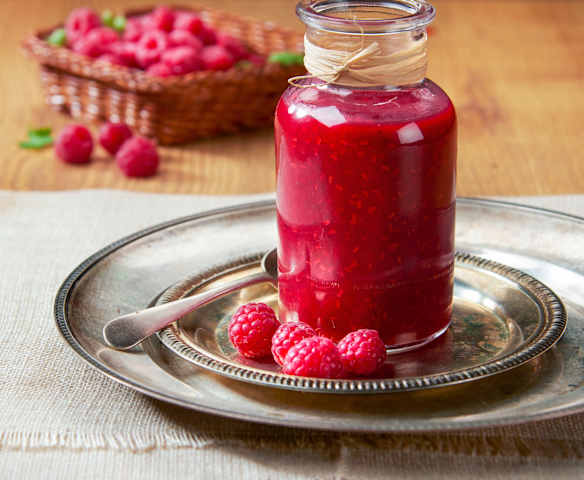 Salsa ai lamponi, semi di chia e stevia