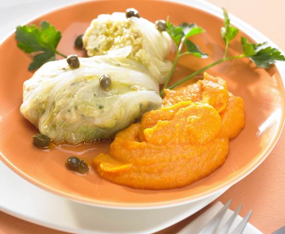 Fisch-Kohl-Päckchen mit Kartoffel-Möhren-Püree