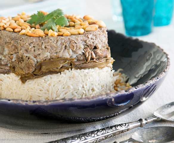 Lamb with rice and aubergines (maghlobat badenjan)