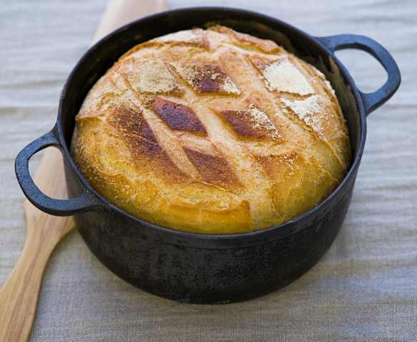 Tencerede Pratik Ekmek