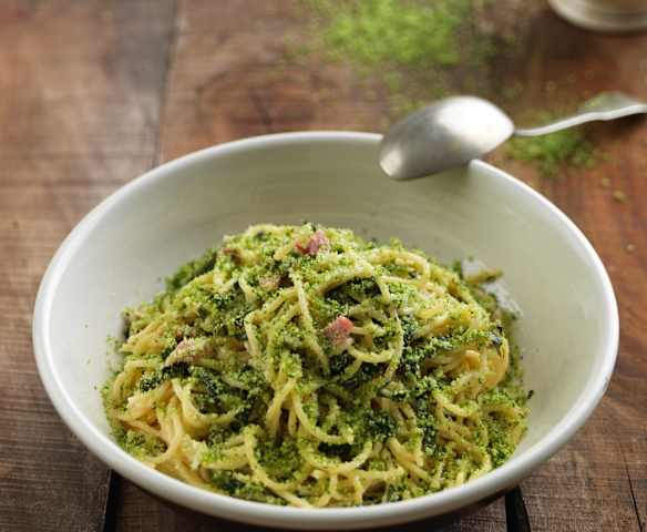 Carbonara com couve Carbonara com couve
