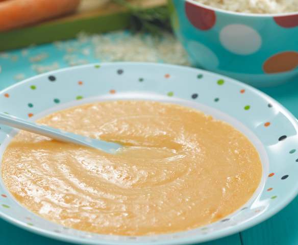 Zeleninová kaše se žloutkem a vločkami