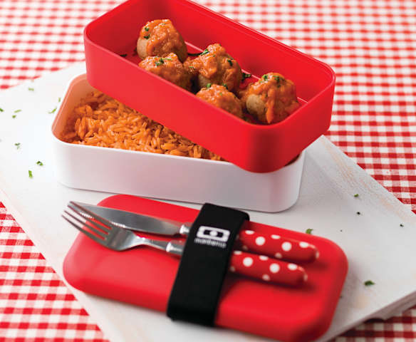 Arroz com almôndegas de atum