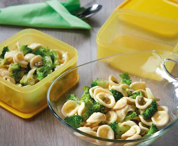 Orecchiette e broccoli alla marinara Orecchiette e broccoli alla marinara