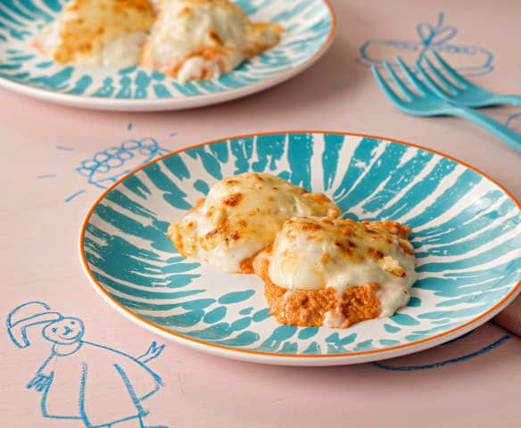 Huevos gratinados rellenos de jamón