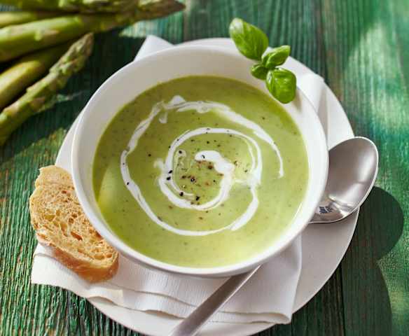 Spargel-Rucola-Suppe