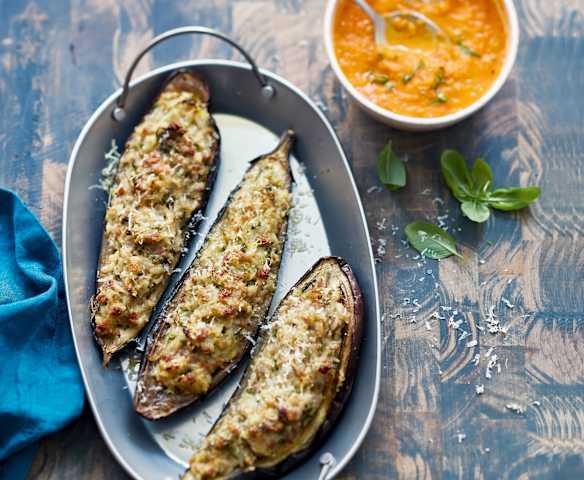 Aubergines farcies aux chipolatas