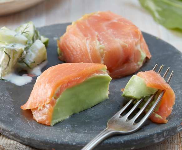 Bärlauch-Panna-Cotta im Räucherlachs Mantel