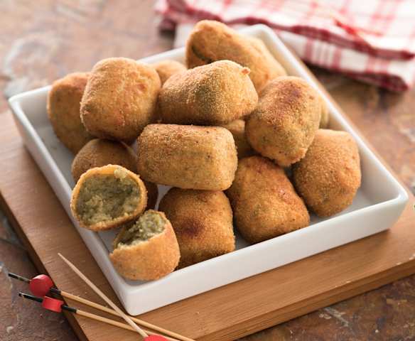 Croquetas de hojas de borraja y boletus