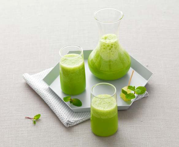 Sparkling Cucumber and Ginger Refresher