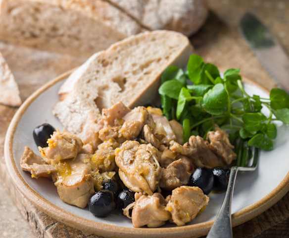 Rabbit in a Citrus Marinade with Black Olives and Thyme - Coniglio marinato agli agrumi con olive e timo