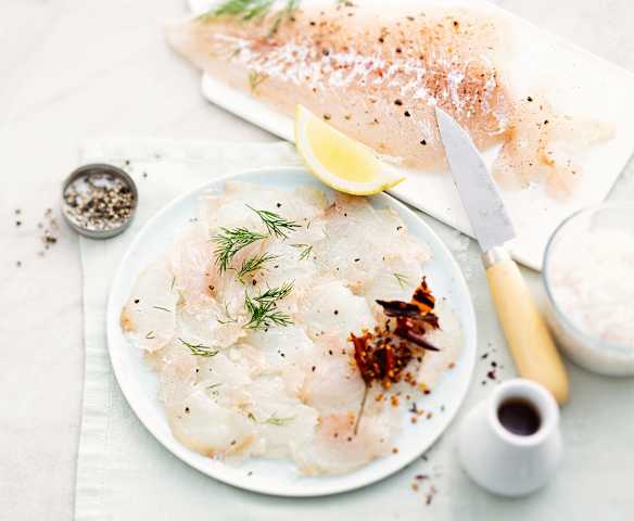 Gravlax de cabillaud au piment fumé