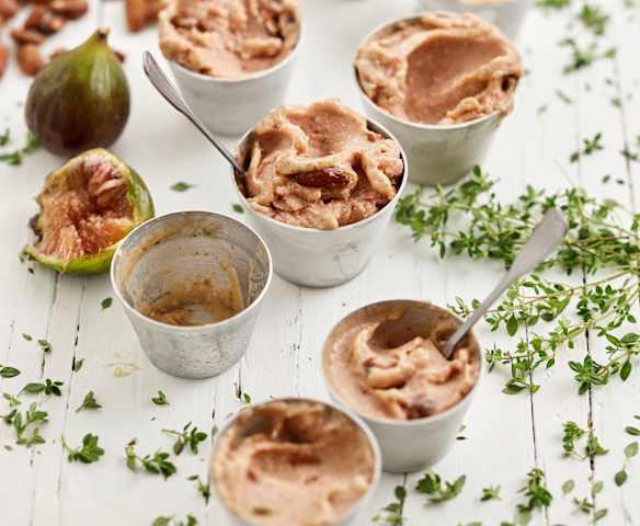 Gelado de figo com amêndoa
