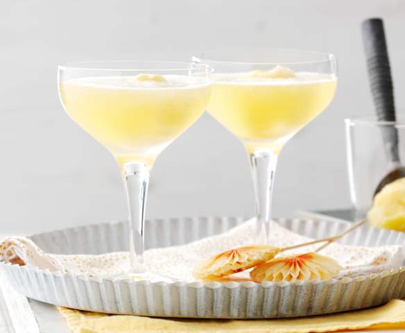 Sorbet pomarańczowy z winem musującym Sorbet pomarańczowy z winem musującym