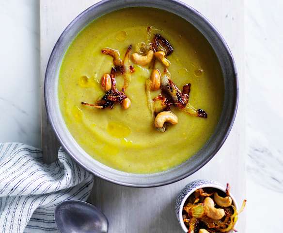 Turmeric cauliflower soup (Post-natal) Turmeric cauliflower soup (Post-natal)