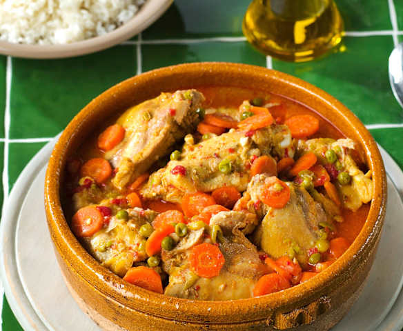 Estofado de contramuslos de pollo de corral