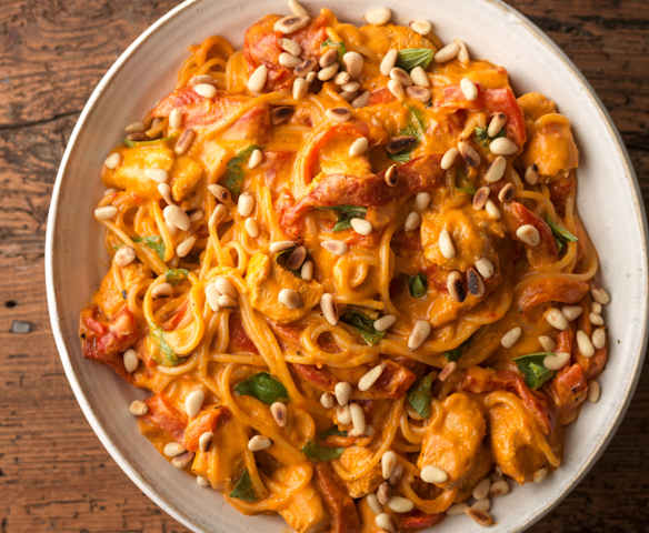 Chicken, Basil and Roasted Red Pepper Spaghetti (TM6 & TM5)