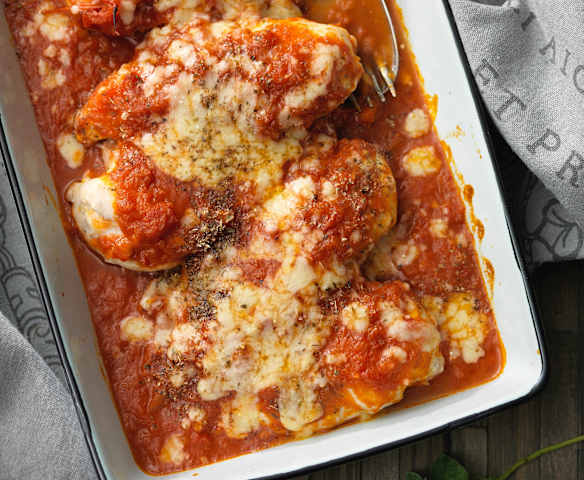 Куриные грудки с соусом пиццайола