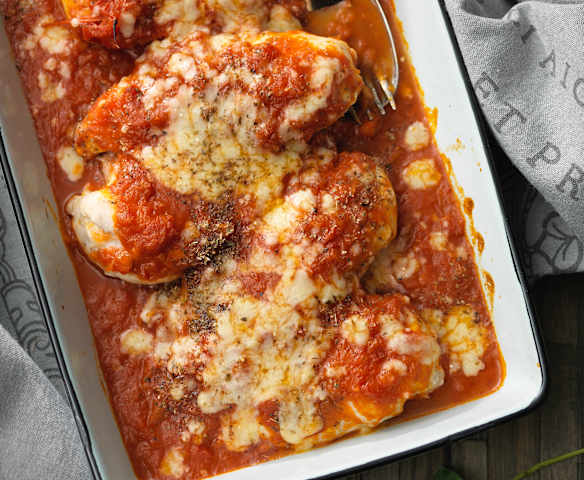 Chicken breasts pizzaiola