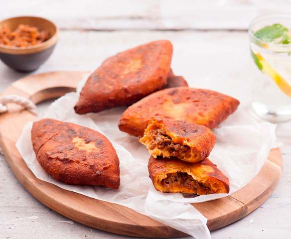 Carimañolas z mięsem i serem