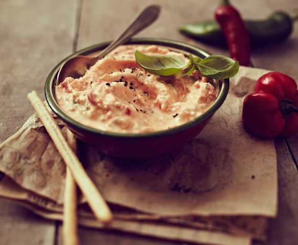 Paprika-Schafskäse-Dip