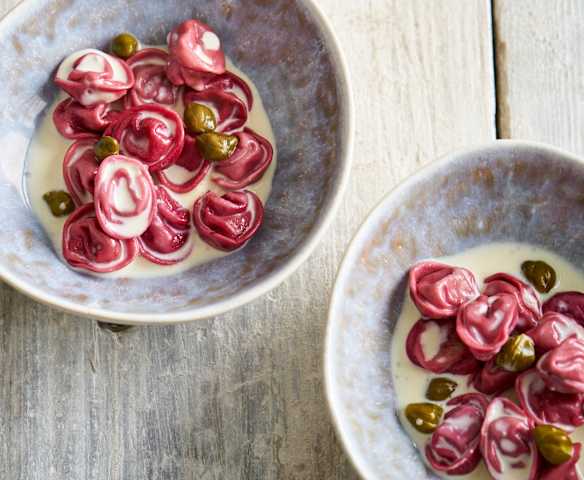 Tortellini de ervilhas com molho de gorgonzola
