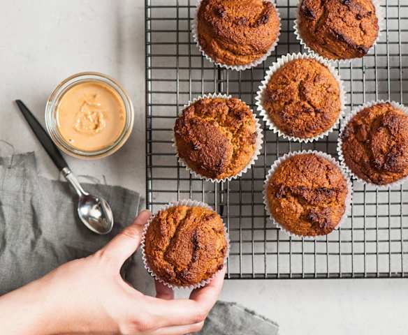 Muffiny z mąki owsianej z masłem orzechowym