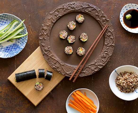 Quinoa sushi