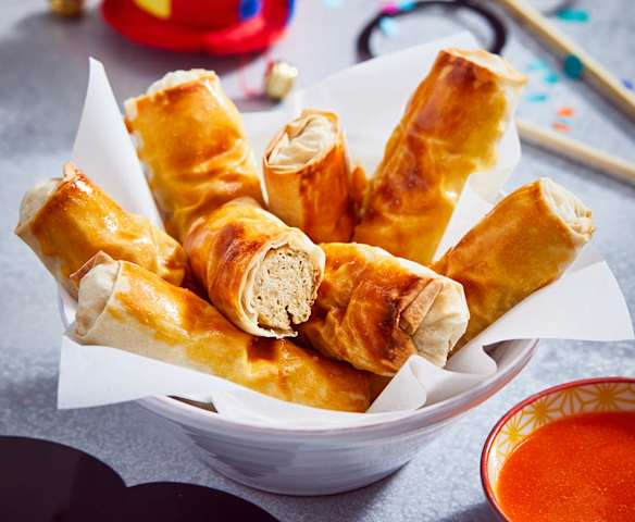 Mettröllchen mit Chilisauce