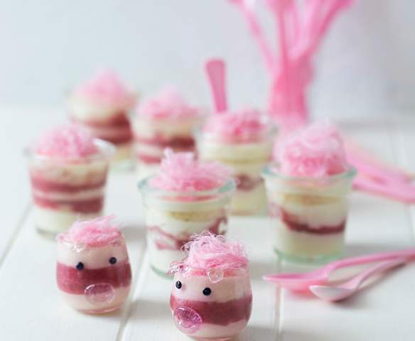 White chocolate mousse cups