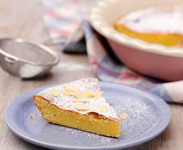 Ciasto serowo-migdałowe w stylu retro