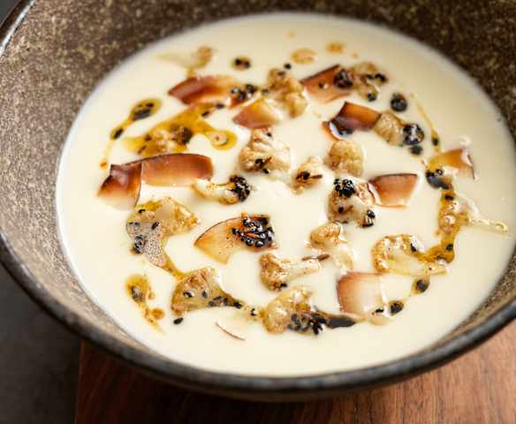 Cream of Cauliflower and Coconut Soup