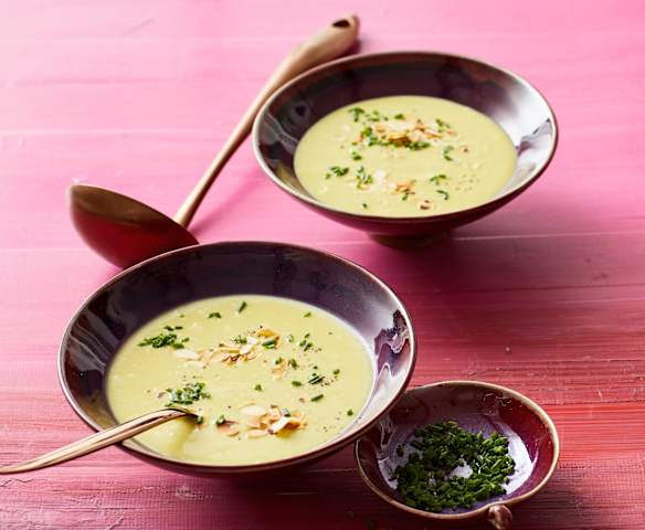 Kalte Kartoffel-Porree-Suppe Kalte Kartoffel-Porree-Suppe