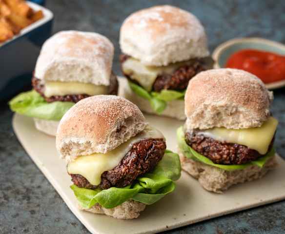 Barbecue Beanburger Sliders
