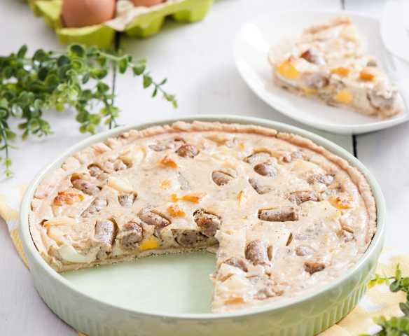 Tarta z nadzieniem żurkowo-jajecznym