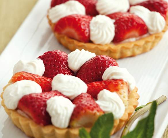 Tarta de fresas y nata