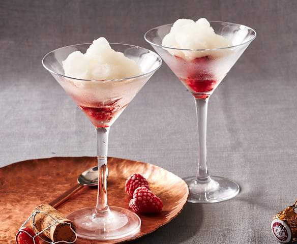 Champagner-Granita mit Himbeeren