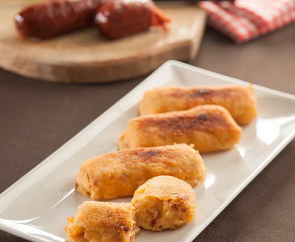 Croquetones de picadillo de chorizo Croquetones de picadillo de chorizo