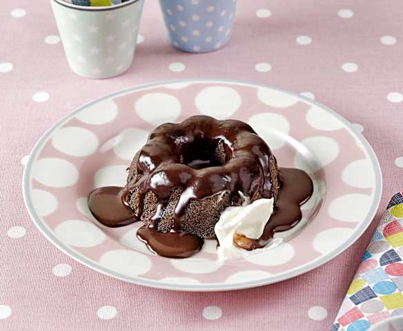 Schokogugel mit Schokosauce