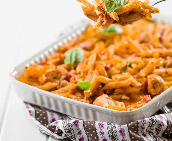 Penne de frango caprese